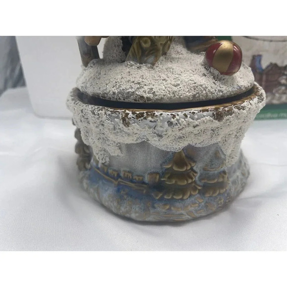 JCPenney Home Collection  SNOWMAN DECORATIVE MUSIC BOX MUSICAL  JINGLE BELLS - Picture 7 of 16